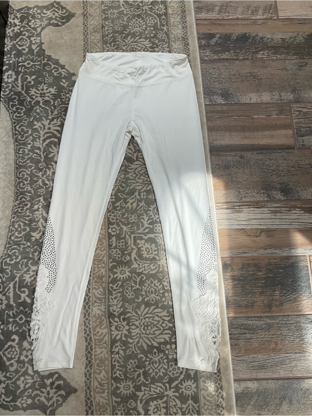 Vocal White Full-Length Leggings with Inner Tag